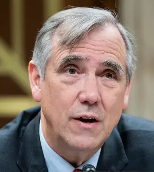 Merkley Live Forum for Oregonians, 3-4-25, 7:45pm